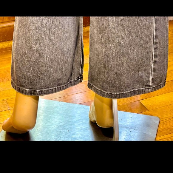 ▪️SIMPLY VERA▪️Mid Rise Gray Denim Bootcut Jeans - Picture 6 of 11